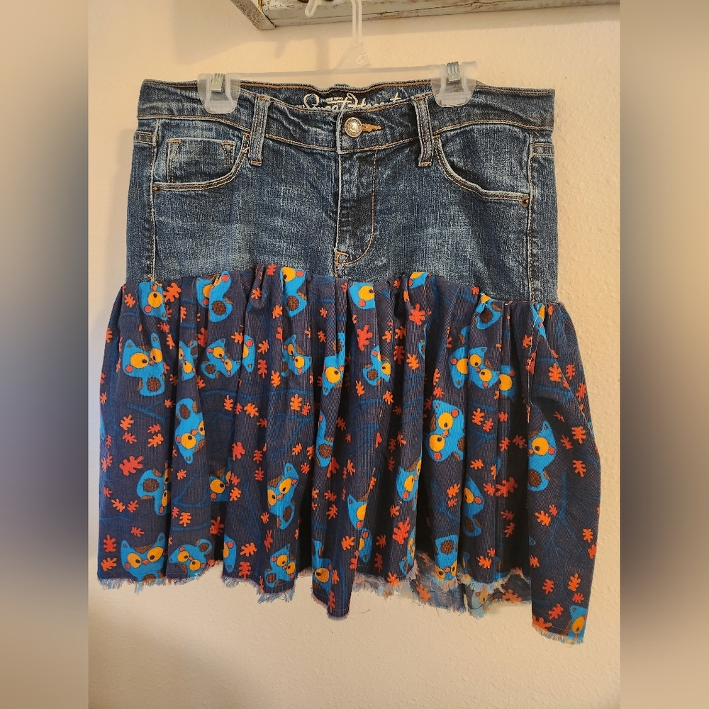 Handmade Corduroy owl design  womens size 6 skort